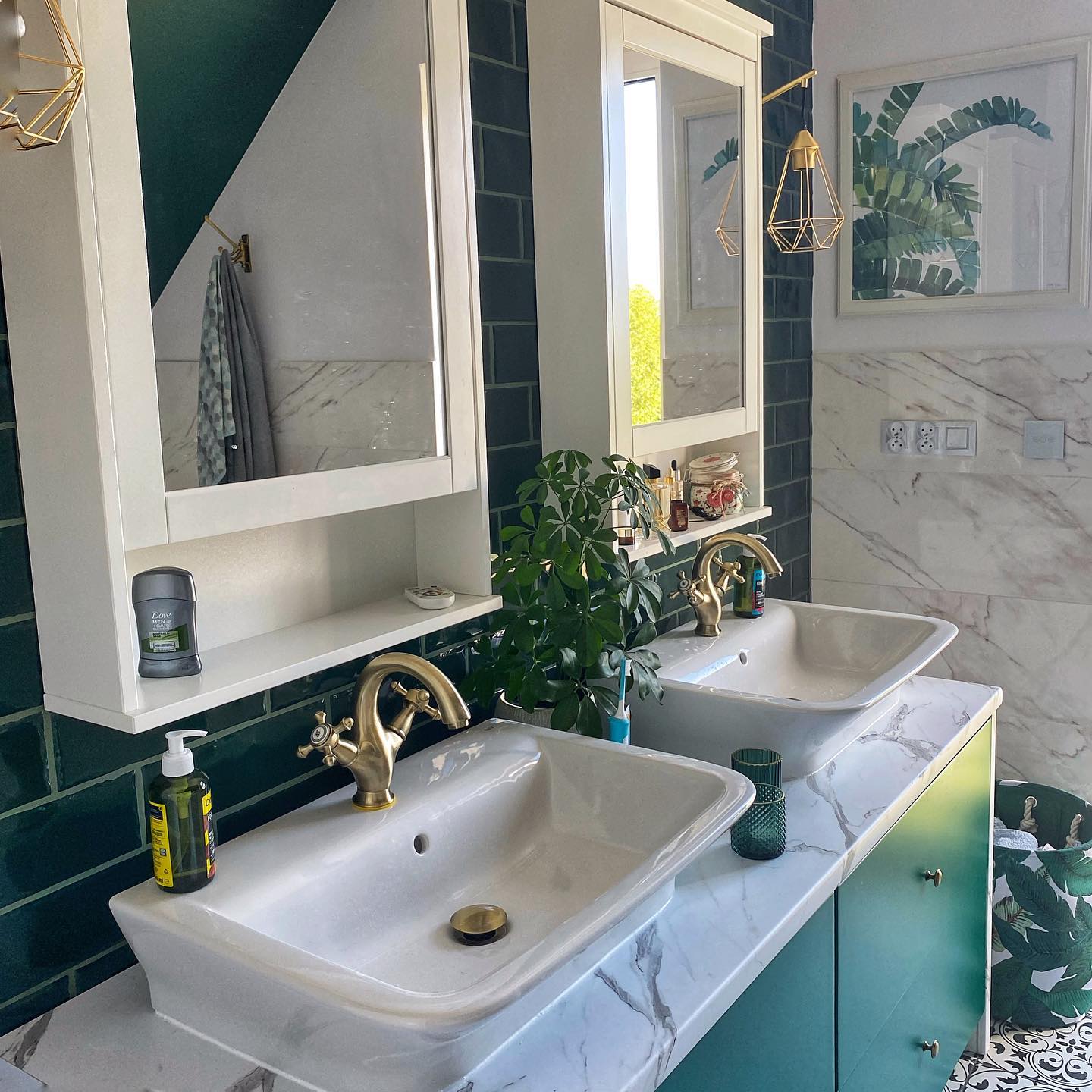 118551662_368201347909738_6728717353989242927_n