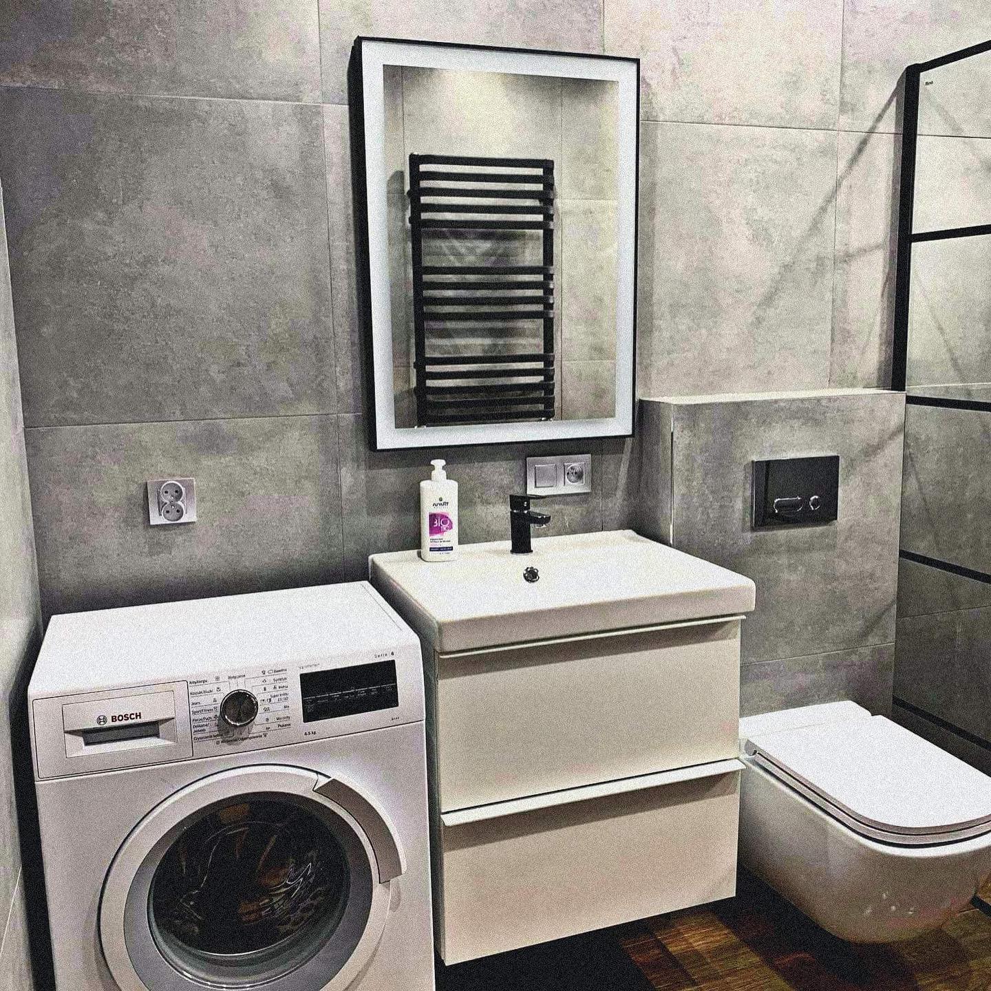 118579923_369215771141629_4704592104686167519_n